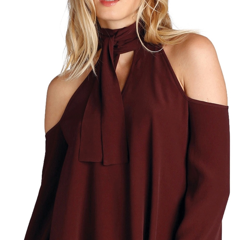 Elan Top